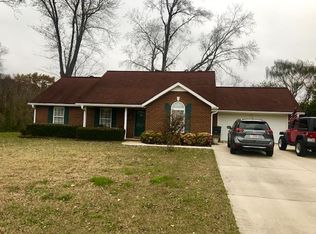 Creek Ln, McMinnville, TN 37110