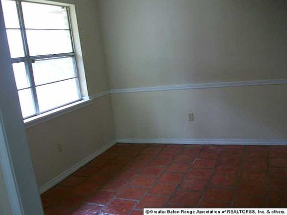 4th image of 26122 Shadow Brook Ave