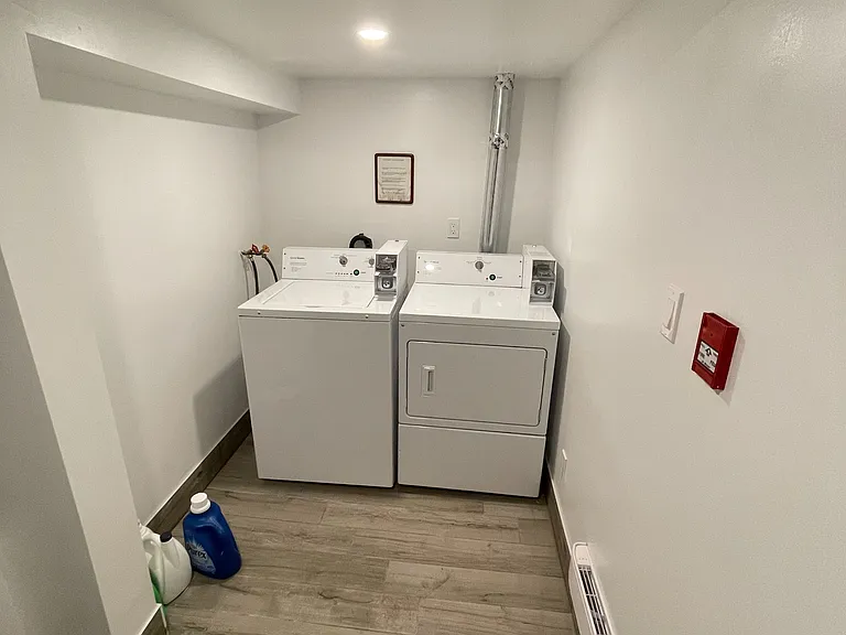 293 Euclid Ave #202 — Photo 8