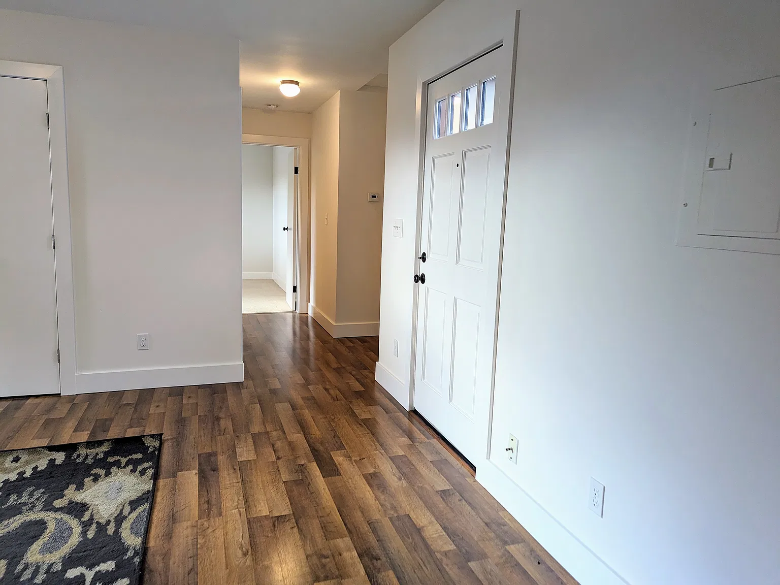 2 bed, 1050 sqft, $3,100 — Photo 2
