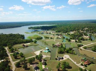 118 Wildwood Lake Dr, Huntsville, TX 77340