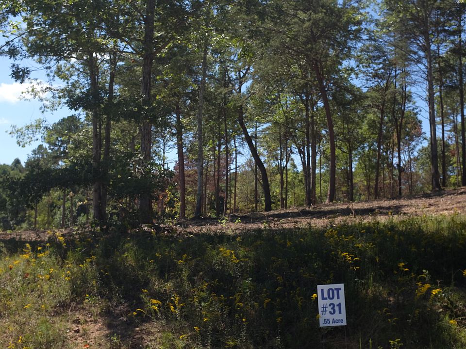 1st image of 31 Hollywood Lot Dr