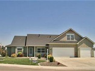 769 W Heather Woods Dr, Nampa, ID 83686