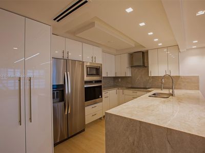 1302 NE 191st St APT A114, Miami, FL, 33179