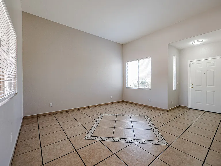 2648 S 84th Gln — Photo 11