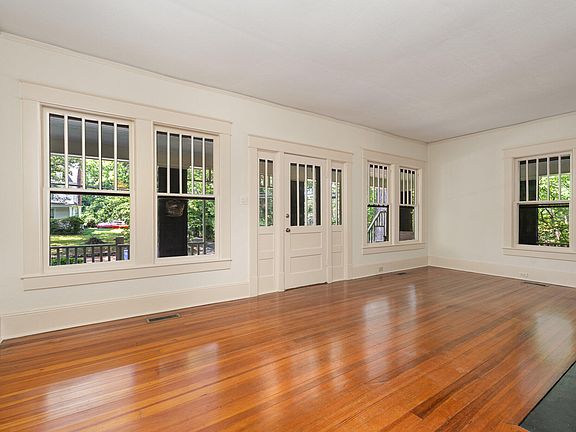 4th image of 510 North St