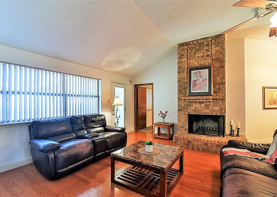 1st image of 2507 Amber Hill Ln