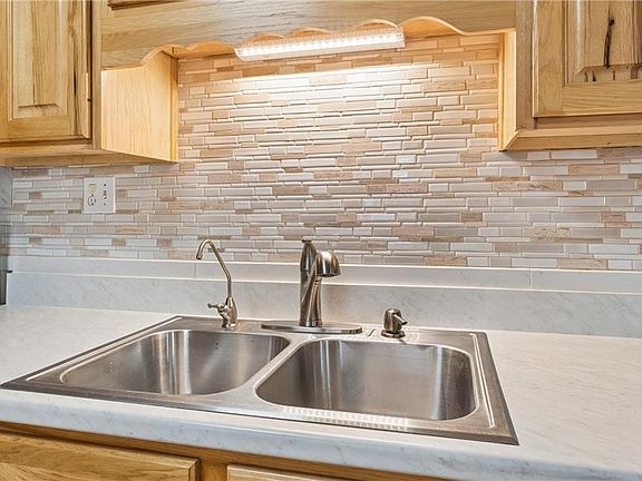 5th image of 224 Cypress Rd