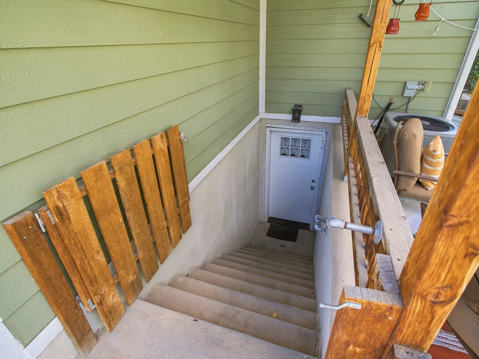 3 bed, 1500 sqft, $2,700 — Photo 3