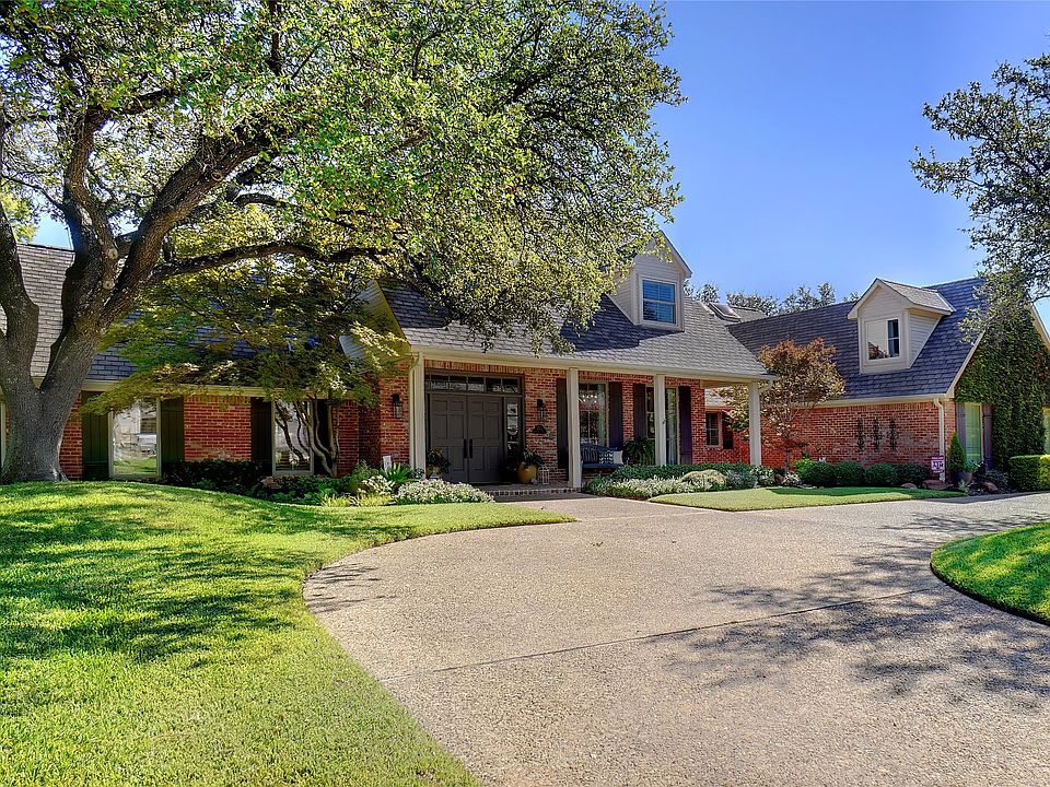 1st image of 17512 River Hill Dr