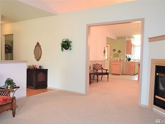 5th image of 1025 23rd St NW