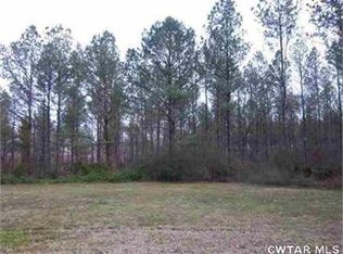 1715 S College St, Trenton, TN 38382