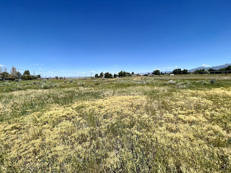 2nd image of 129 Lazy T Ln