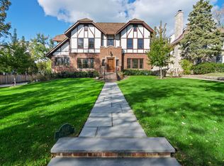 1045 Pine St, Winnetka, IL 60093