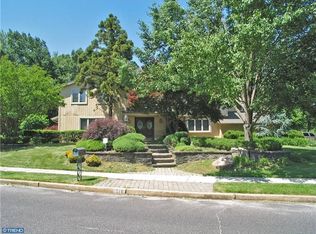 516 Gatewood Rd, Cherry Hill, NJ 08003