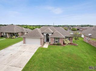 15043 Cross Gate Dr, Walker, LA 70785