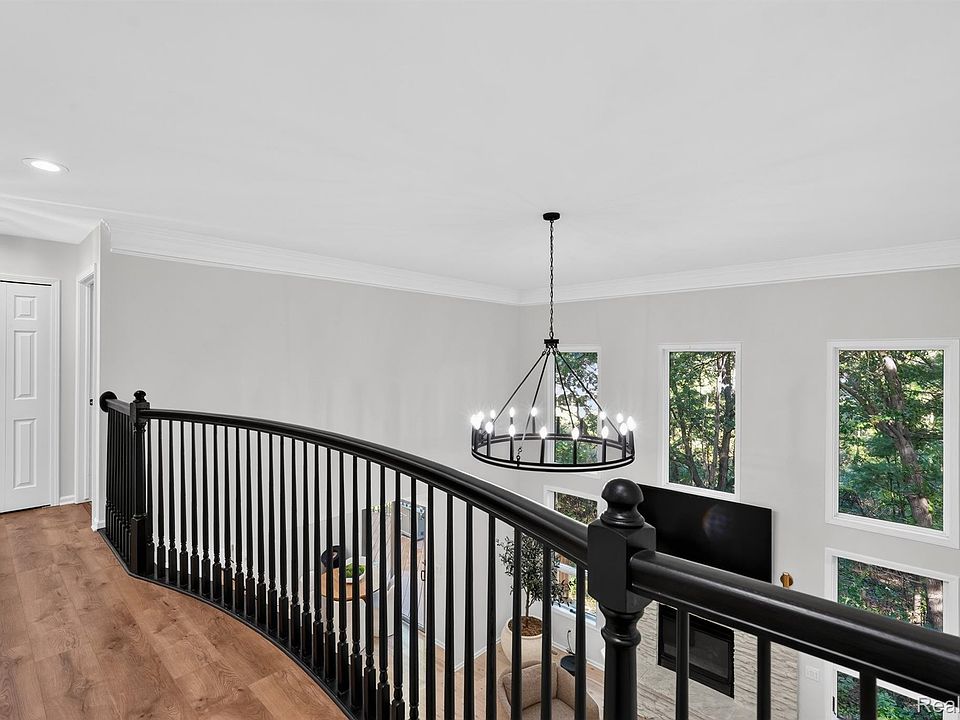 10073 Silver Lake Rd, photo 21