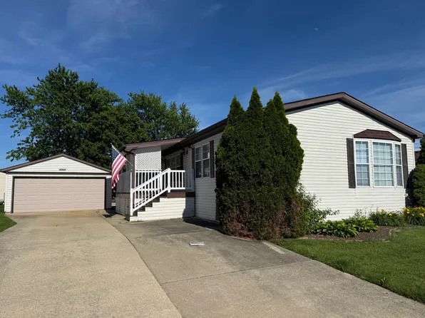 25751 S Olympic Dr, Monee, IL 60449