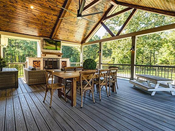 3rd image of 696 State Route 18