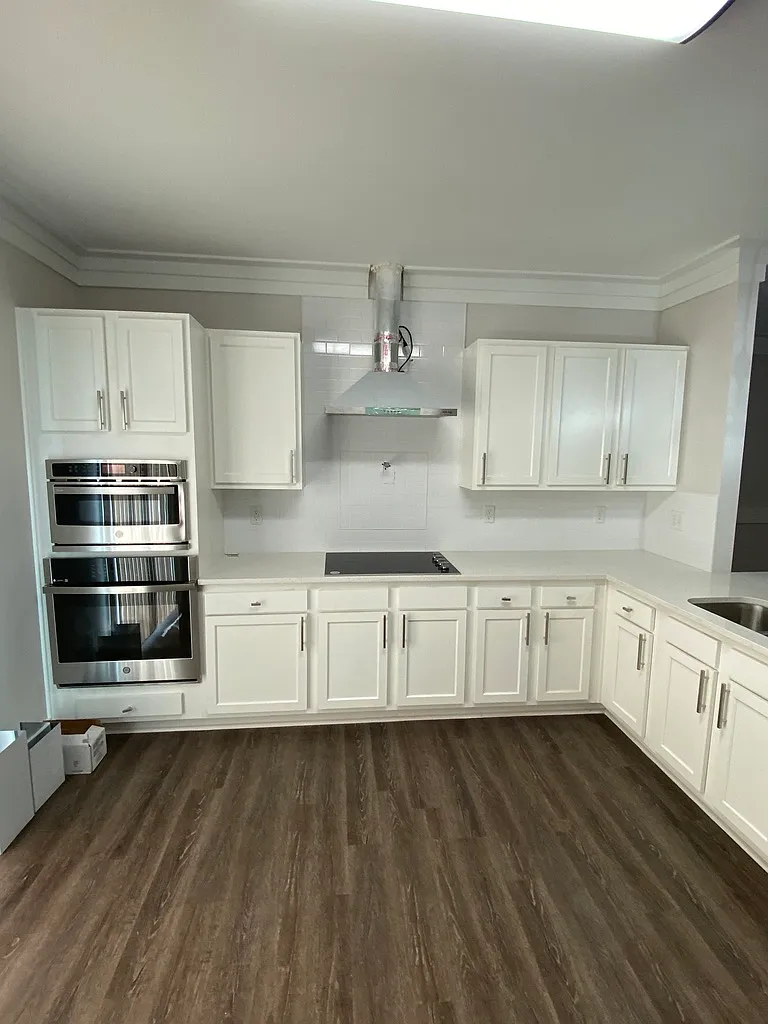 658 Chestnut Street - 1 — Photo 3