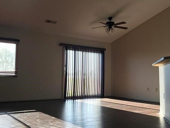 2nd image of 1411 Buckingham Gate Blvd Unit F