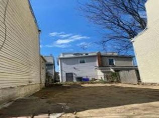 233 N Willow St, Gloucester City, NJ 08030