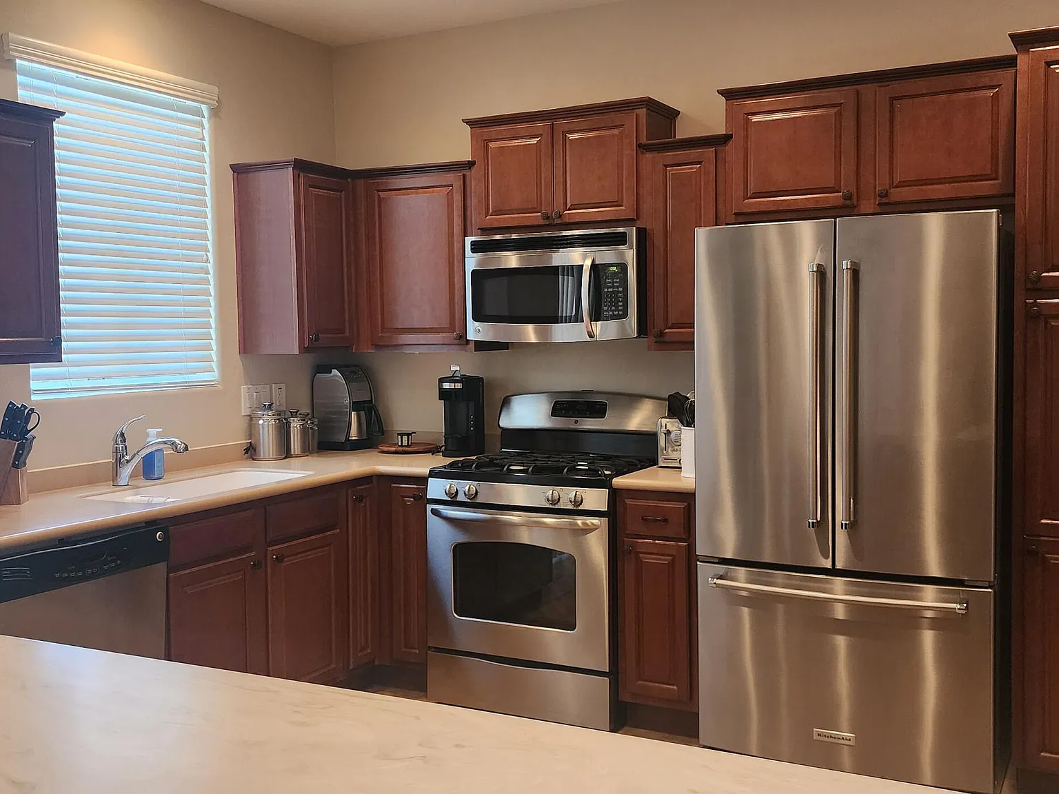 2 bed, 2.0 bath, 1115 sqft, $1,800 — Photo 4