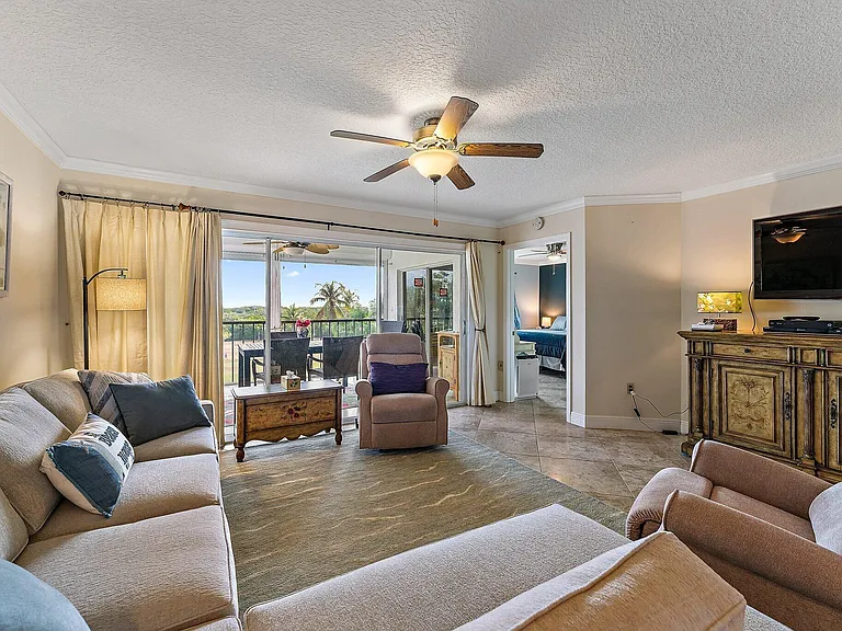 275 Palm Ave #C402 — Photo 15
