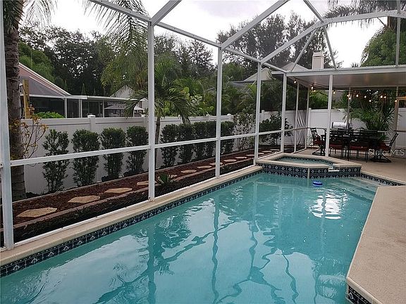 2nd image of 2971 Shannon Cir
