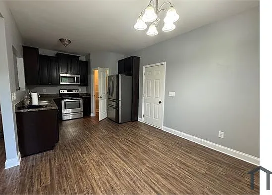 648 Stevens Pl — Photo 4