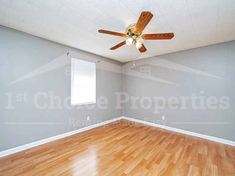 1541 Rainbow Ln — Photo 17