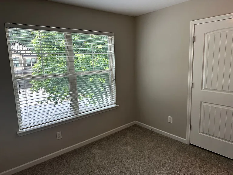 4680 Ravenwood Loop — Photo 10