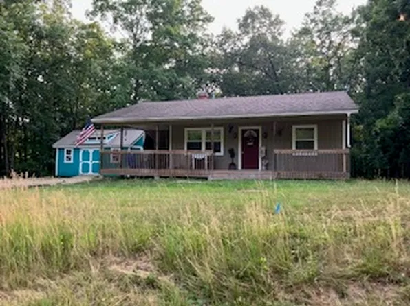 3 Cedar Ln N, Putnam, IL 61560