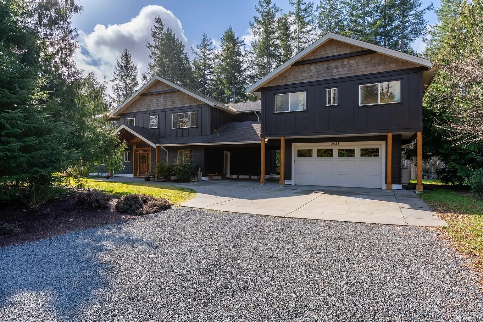 3022 Sarah Dr photo 1