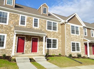725 Farmwood Ln, Lebanon, PA 17042