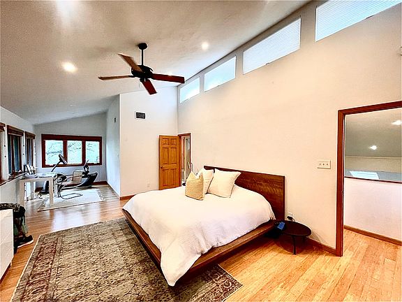 4th image of 3019 Hatley Dr
