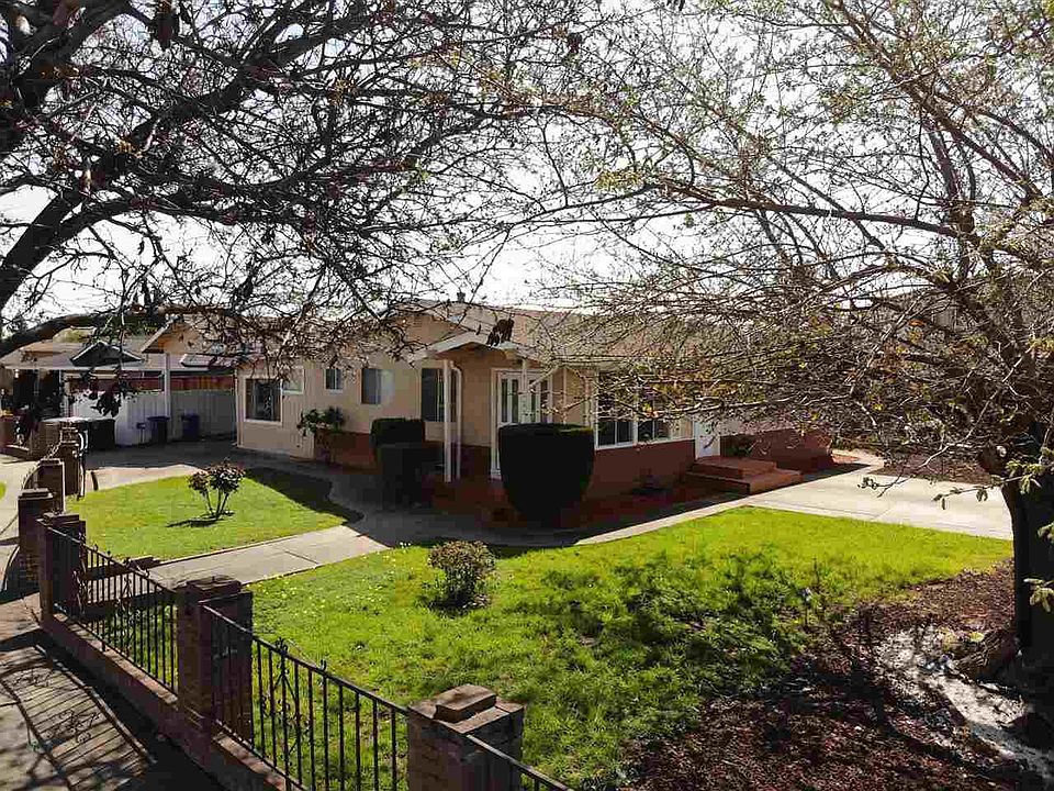 1st image of 33529 University Dr