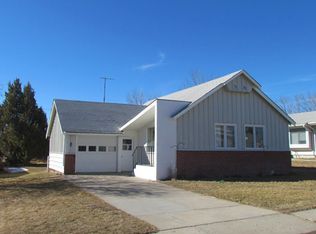 710 S Oak St, Lusk, WY 82225