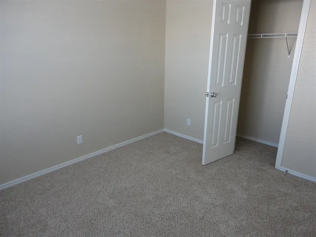 7044 Glen Hills Dr NE — Photo 12