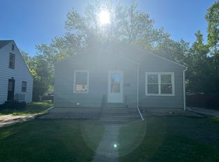 1521 10th St N, Fargo, ND 58102