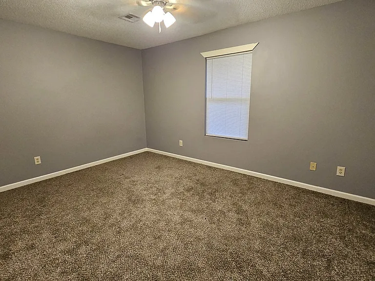 1326 S Everett St #1 — Photo 5