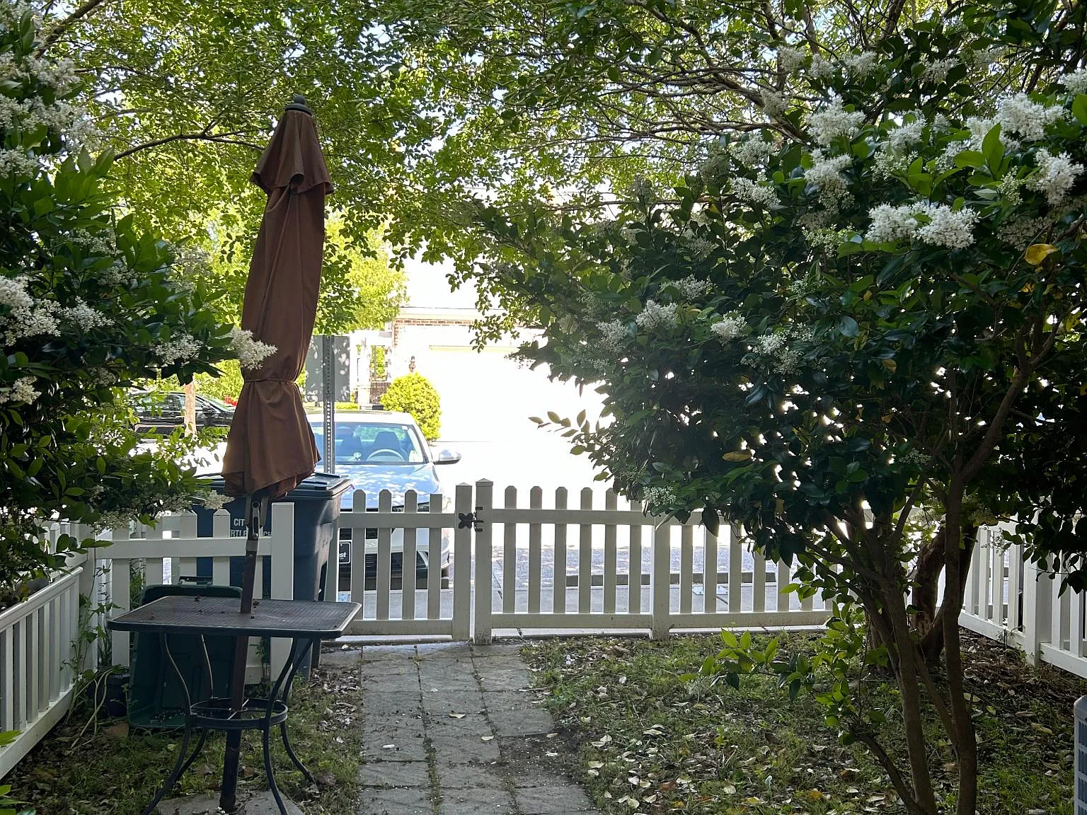 2 bed, 2.5 bath, 900 sqft, $1,550 — Photo 2