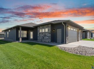 8912 W Dalton St, Sioux Falls, SD 57106