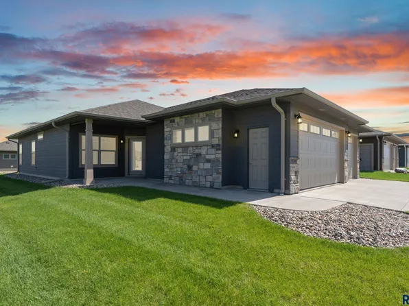 8912 W Dalton St, Sioux Falls, SD 57106