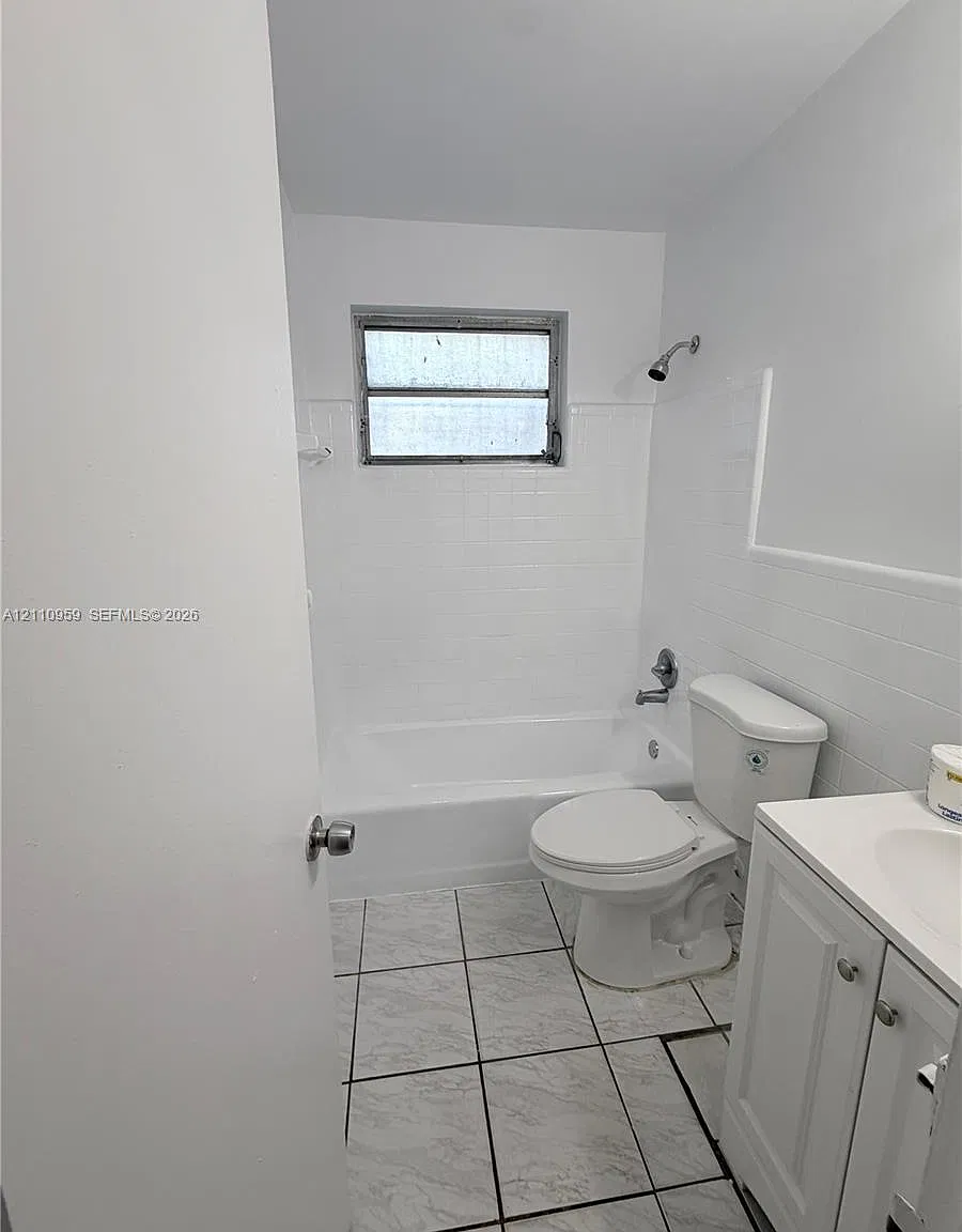 West End Park Amd Pl — Photo 4
