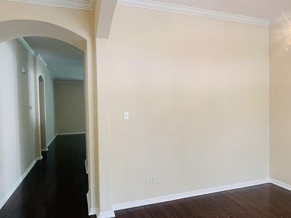 2nd image of 6805 Cromarty Ln