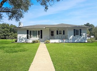 2101 E Washington Rd, Casey, IL 62420