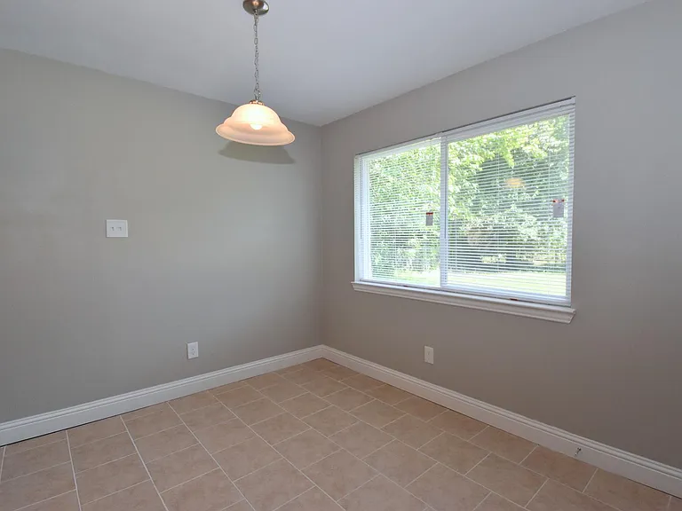 3615 Willie Way — Photo 8