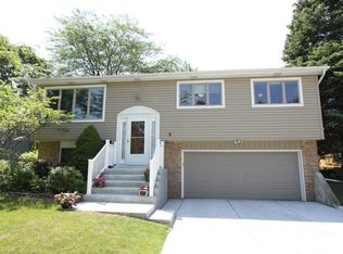 7753 166th Pl, Tinley Park, IL