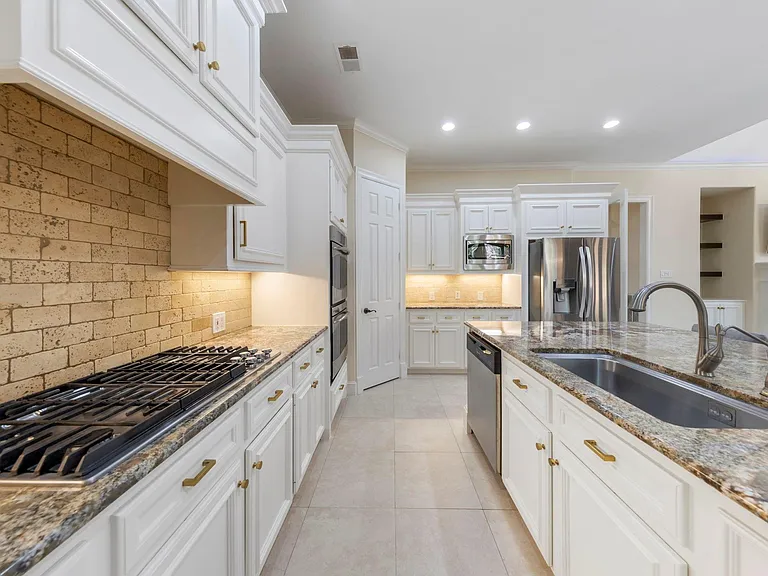 90 W Horizon Ridge Pl — Photo 16